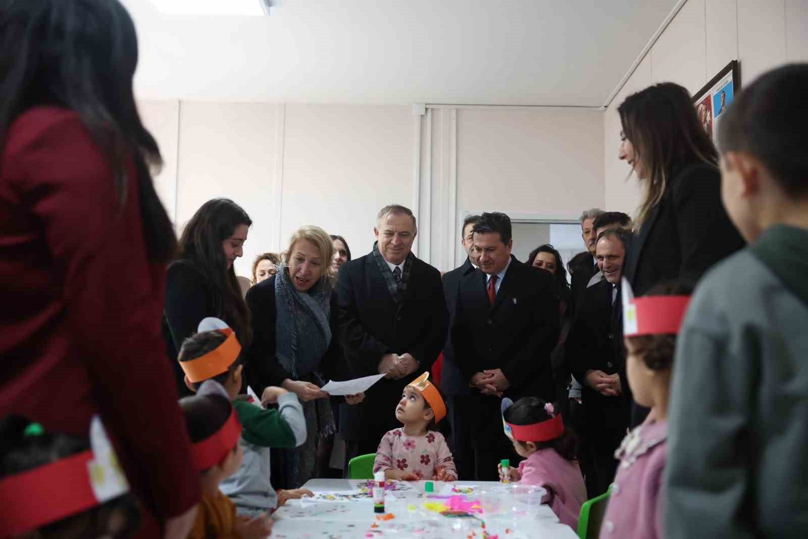 Başkan Aras: "Üreten Muğla için çalışıyoruz"
Başkan Aras: "Üreten Muğla için çalışıyoruz"