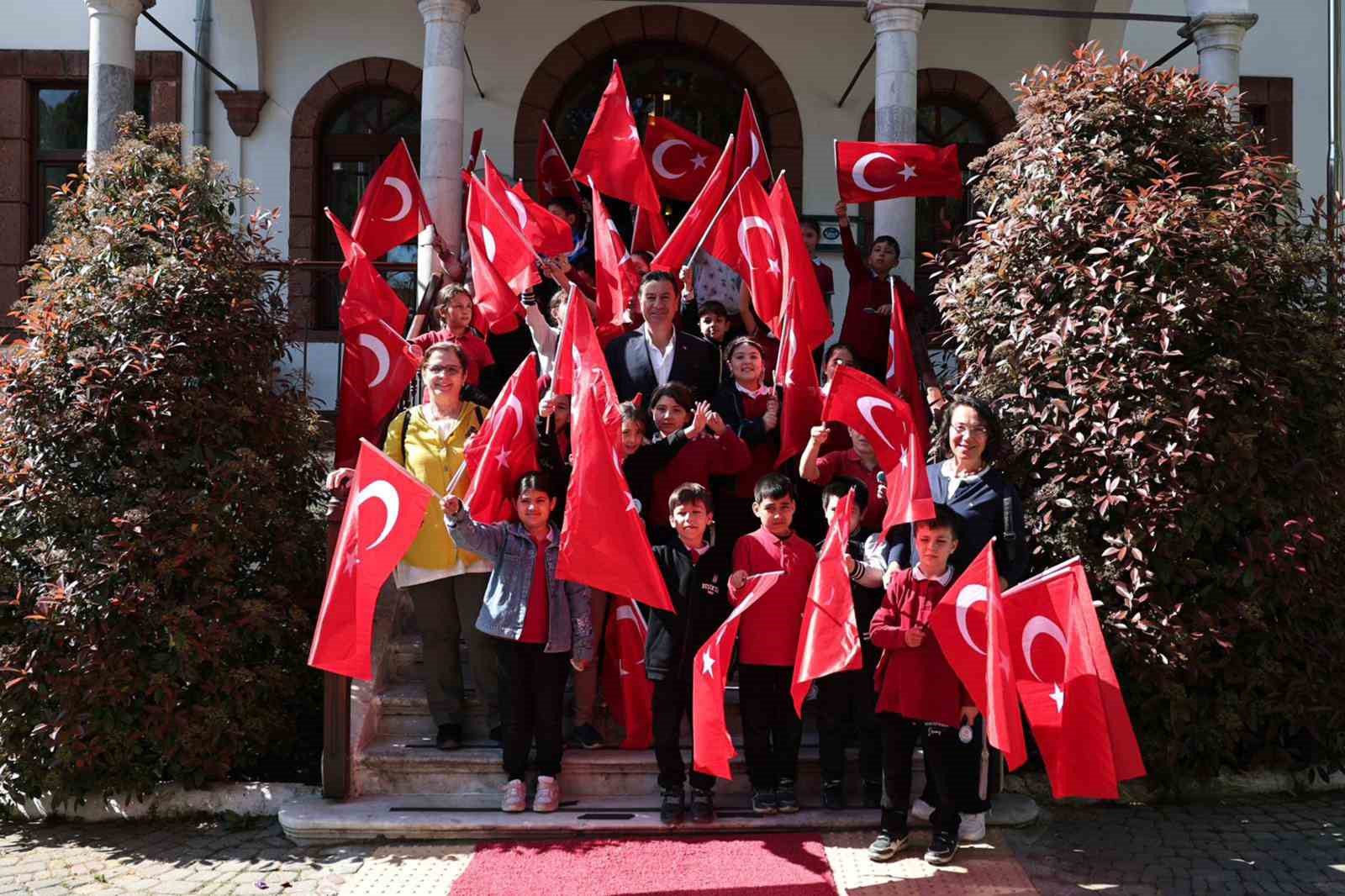 Başkan Aras’tan 23 Nisan mesajı
