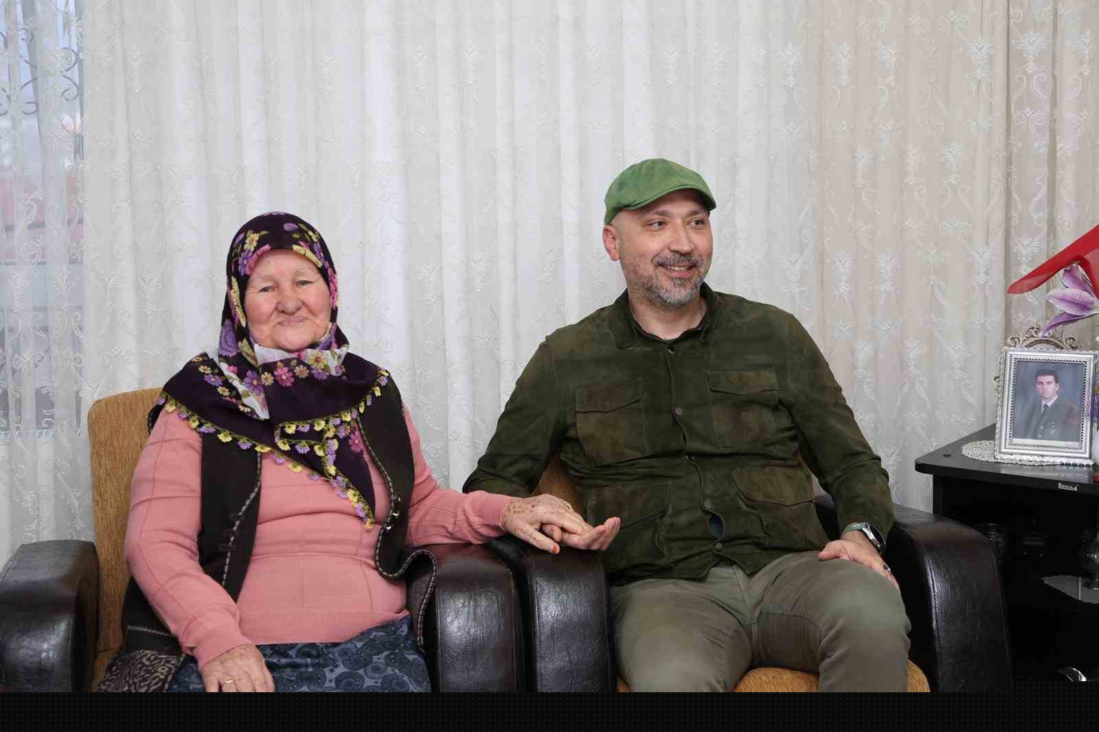 Başkan Arıkan, şehit annelerini ziyaret etti
