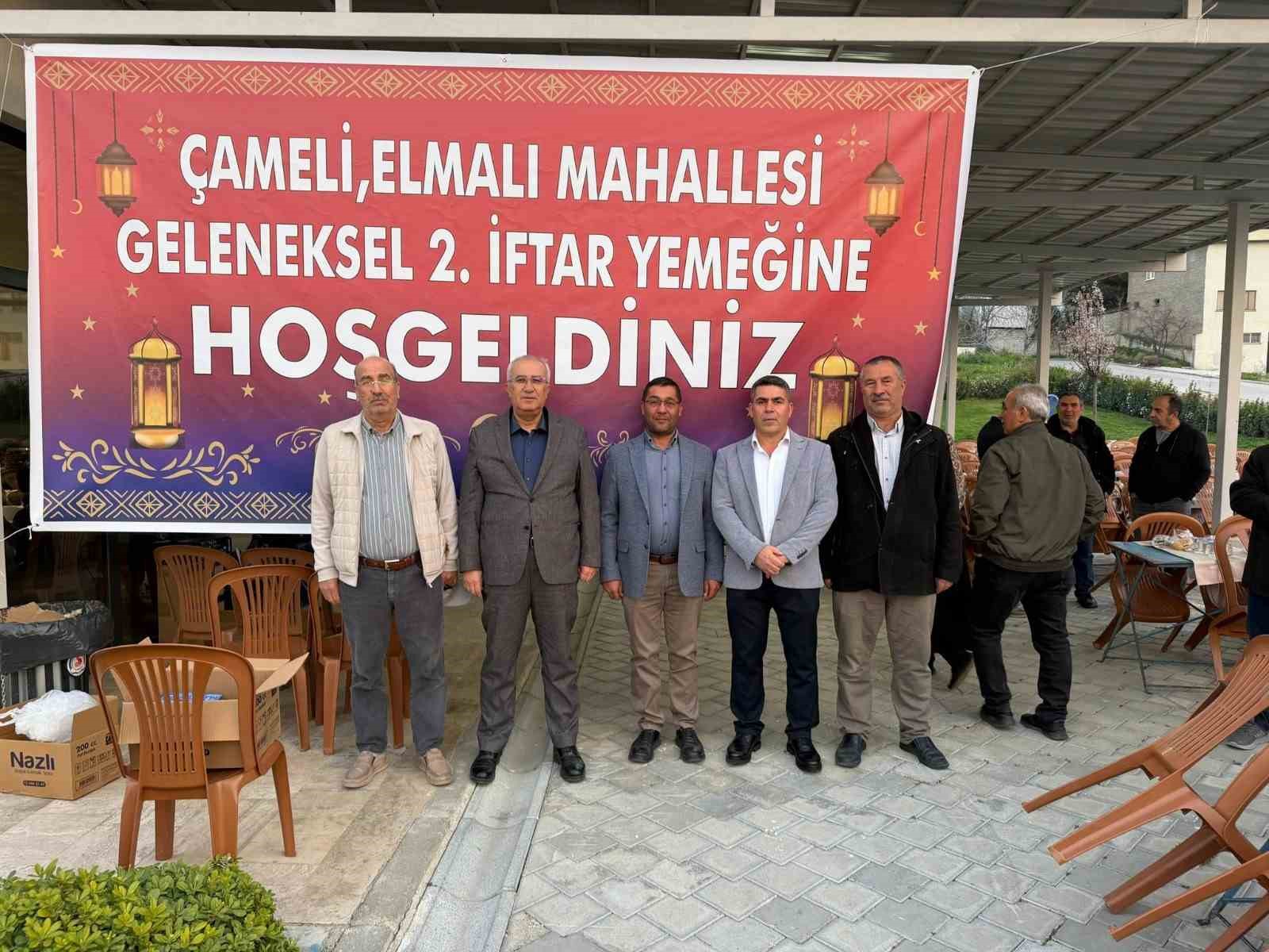 Başkan Arslan, Elmalı Mahallesi hemşehrileriyle iftarda buluştu
