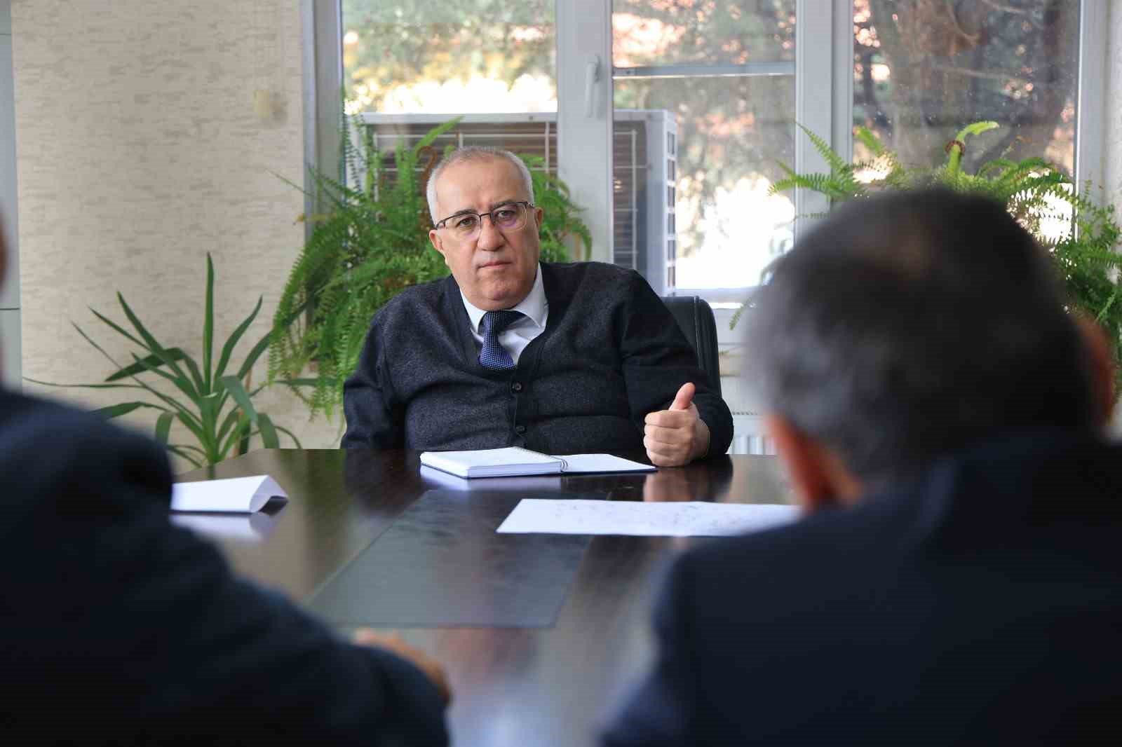 Başkan Arslan muhtarlarla bir araya geldi
