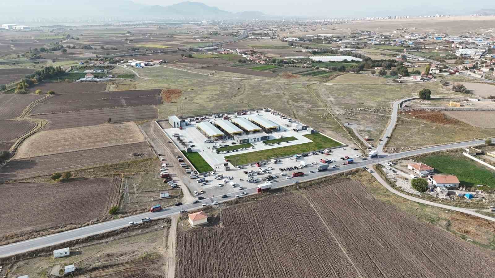 Başkan Bağlamış: "150 milyon TL’lik dev yatırımla Buğdaylı’ya 30 bin tonluk lisanslı depo"
Başkan Bağlamış: "150 milyon TL’lik dev yatırımla Buğdaylı’ya 30 bin tonluk lisanslı depo"