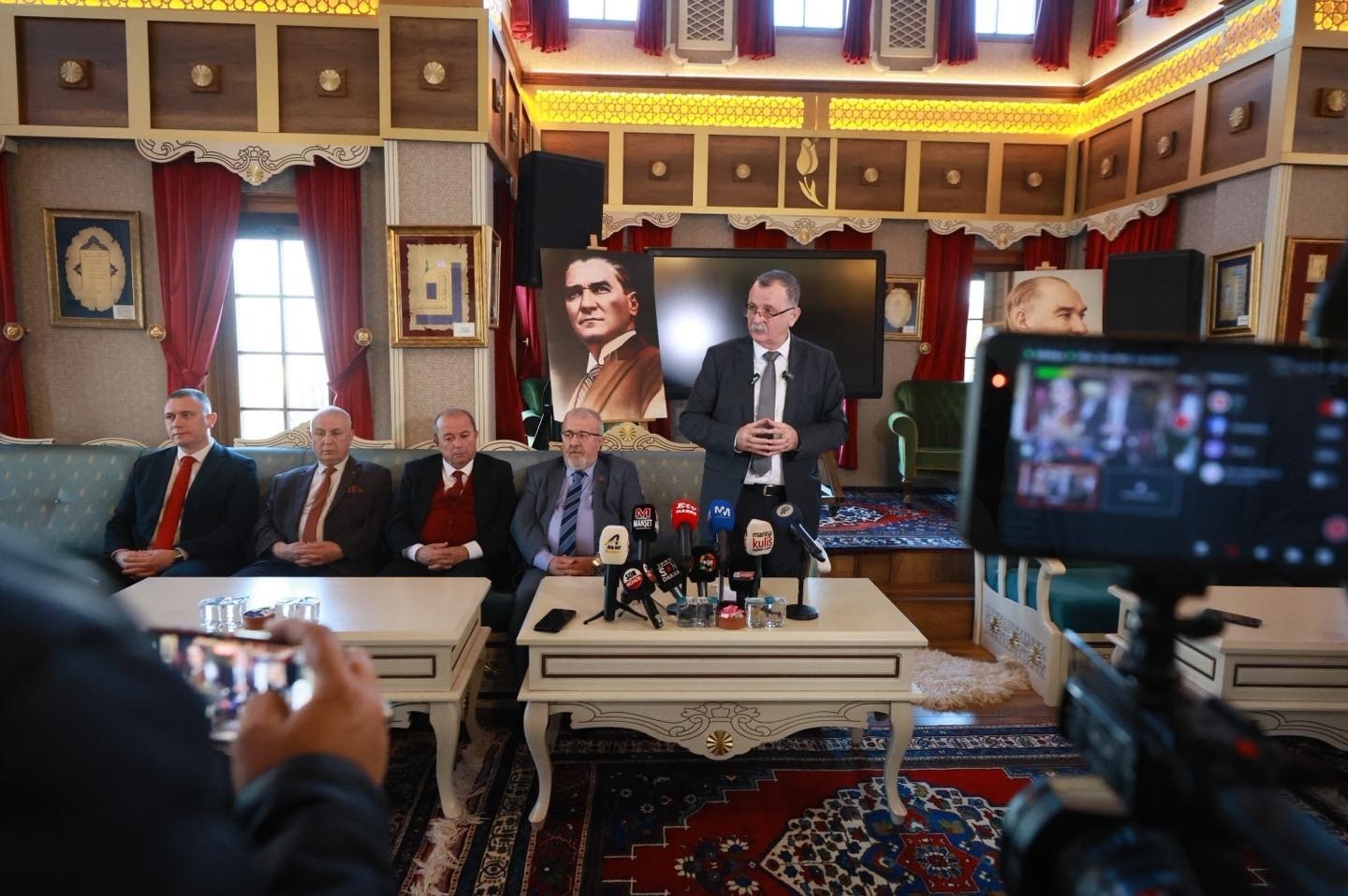 Başkan Balaban aylık basın toplantısında çalışmalarını anlattı
