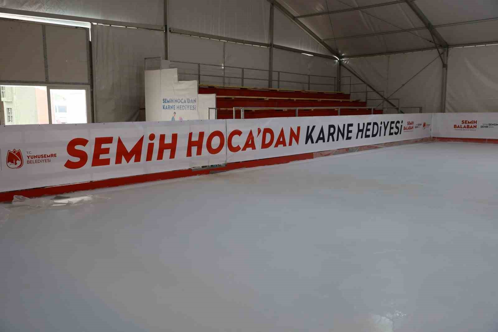 Başkan Balaban’dan karne hediyesi
Başkan Balaban’dan karne hediyesi