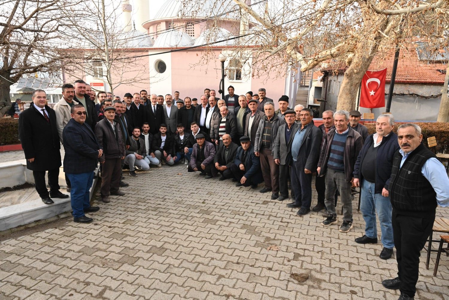 Başkan Başdeğirmen: "Belediye olarak her yerde varız"
