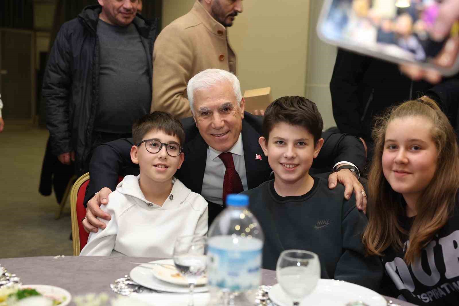 Başkan Bozbey, Bursa gönüllüleri ile buluştu
