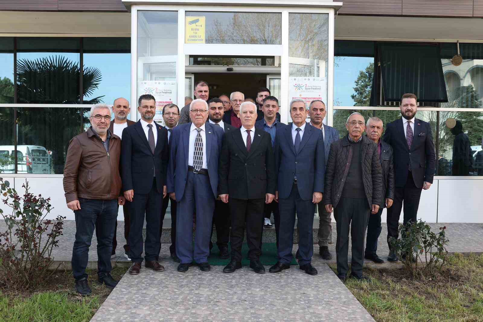 Başkan Bozbey: "Bursa’yı bütüncül planlıyoruz"
Başkan Bozbey: "Bursa’yı bütüncül planlıyoruz"