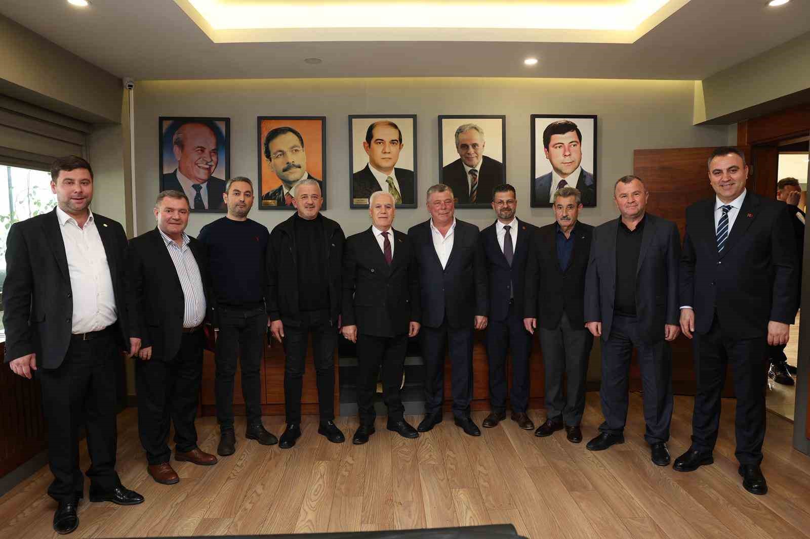 Başkan Bozbey: "Bursa’yı bütüncül planlıyoruz"
Başkan Bozbey: "Bursa’yı bütüncül planlıyoruz"