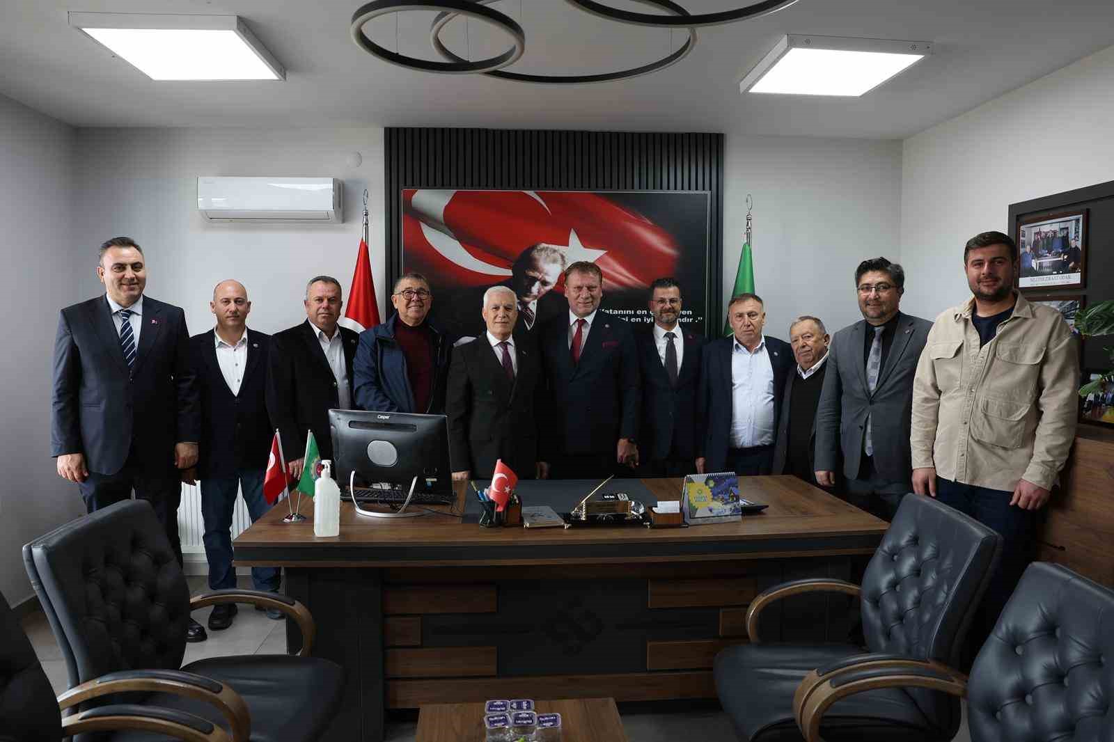 Başkan Bozbey: "Bursa’yı bütüncül planlıyoruz"
Başkan Bozbey: "Bursa’yı bütüncül planlıyoruz"