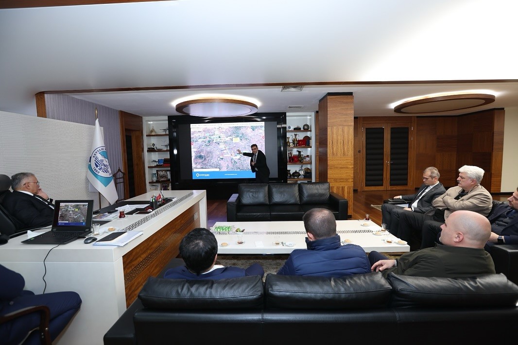 Başkan Büyükkılıç, Altyapı Yatırımları Genel Müdürü Eyigün’ü ağırladı
