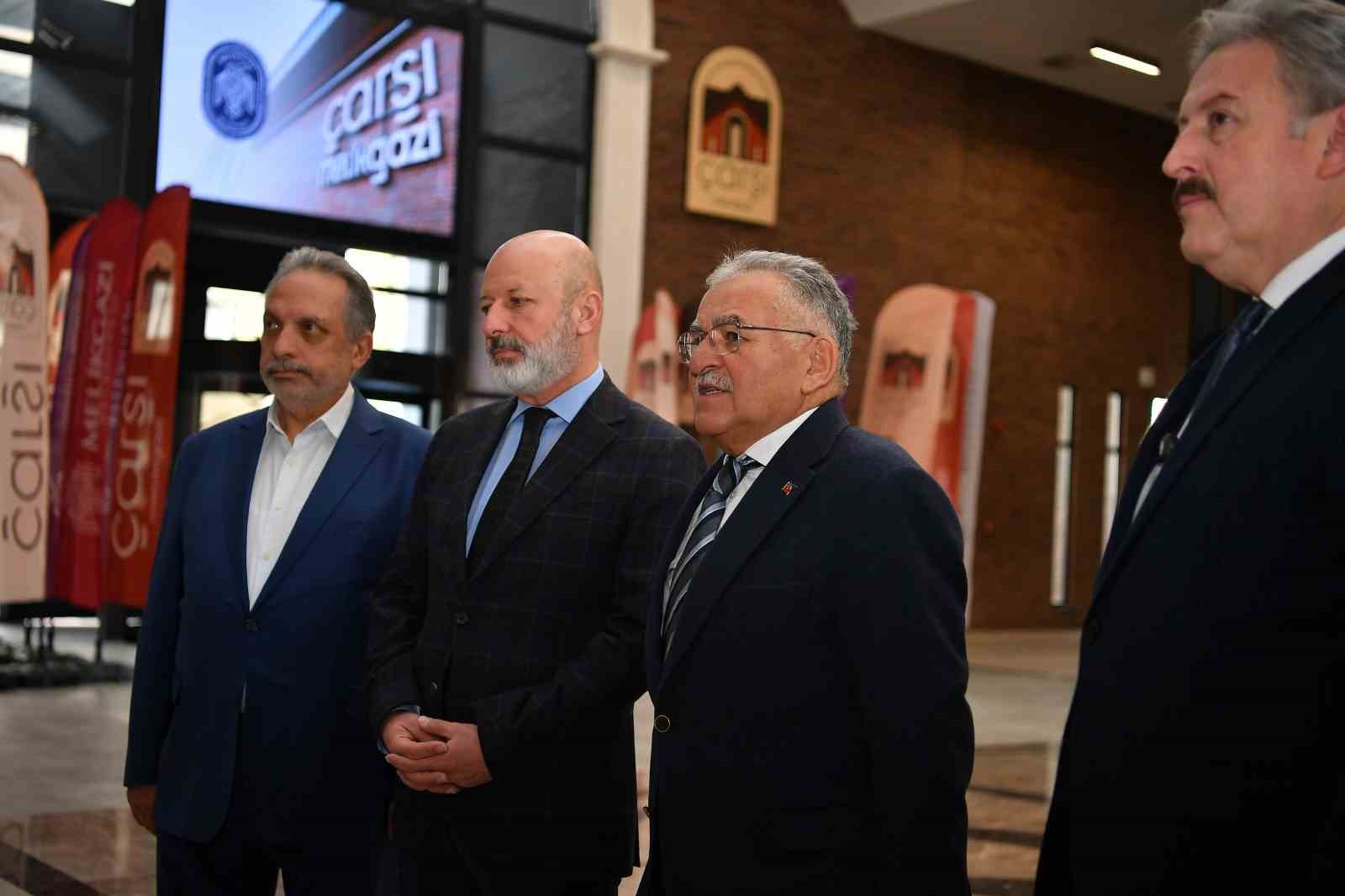 Başkan Büyükkılıç, Çarşı Melikgazi’ye inceledi
