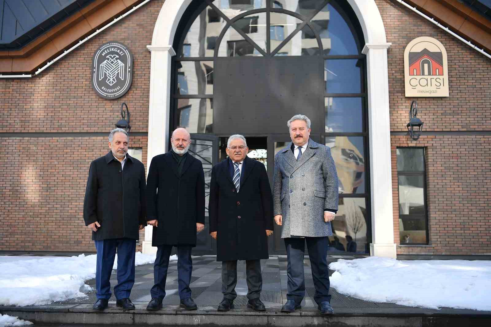 Başkan Büyükkılıç, Çarşı Melikgazi’ye inceledi
