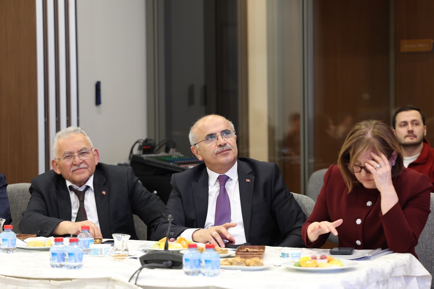 Başkan Büyükkılıç, Cumhurbaşkanı Erdoğan ile görüştü
Başkan Büyükkılıç, Cumhurbaşkanı Erdoğan ile görüştü