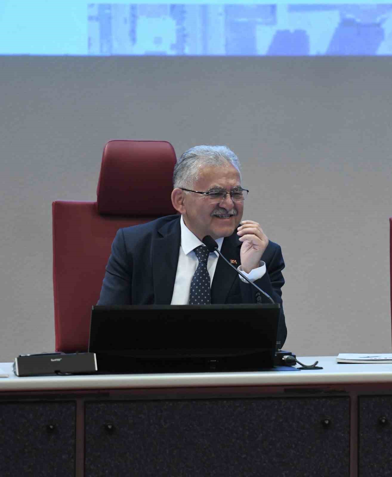 Başkan Büyükkılıç: "En ucuz su tarifesinde yine ilk sıralardayız"
