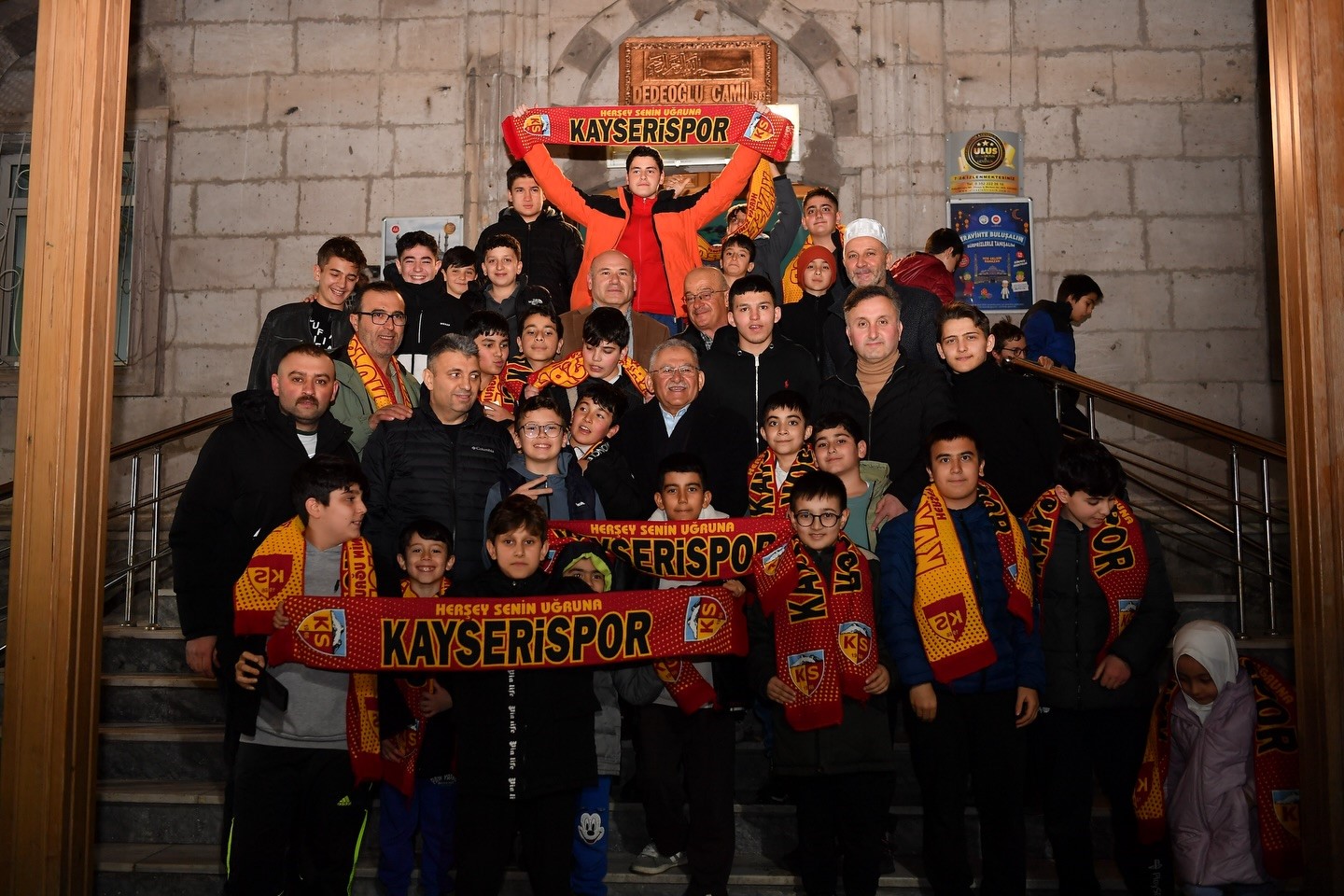 Başkan Büyükkılıç iftar sofralarında
