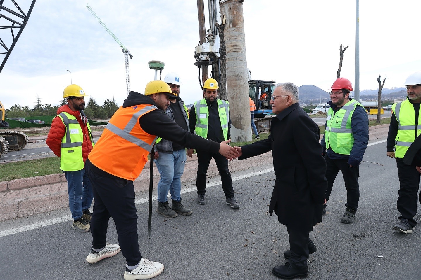 Başkan Büyükkılıç, Kartal Katlı Kavşağı Projesi’ni sahada inceledi
