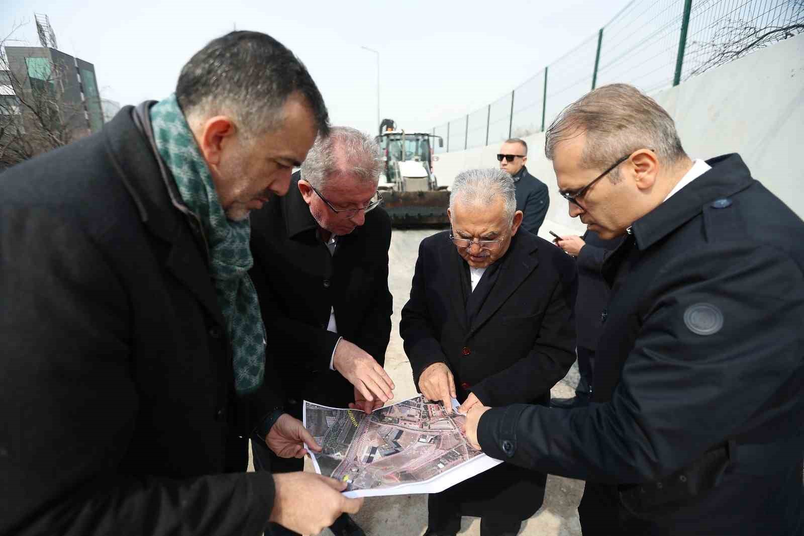 Başkan Büyükkılıç: "Kartal Kavşağı projesi, bayramdan hemen sonra başlıyor"

