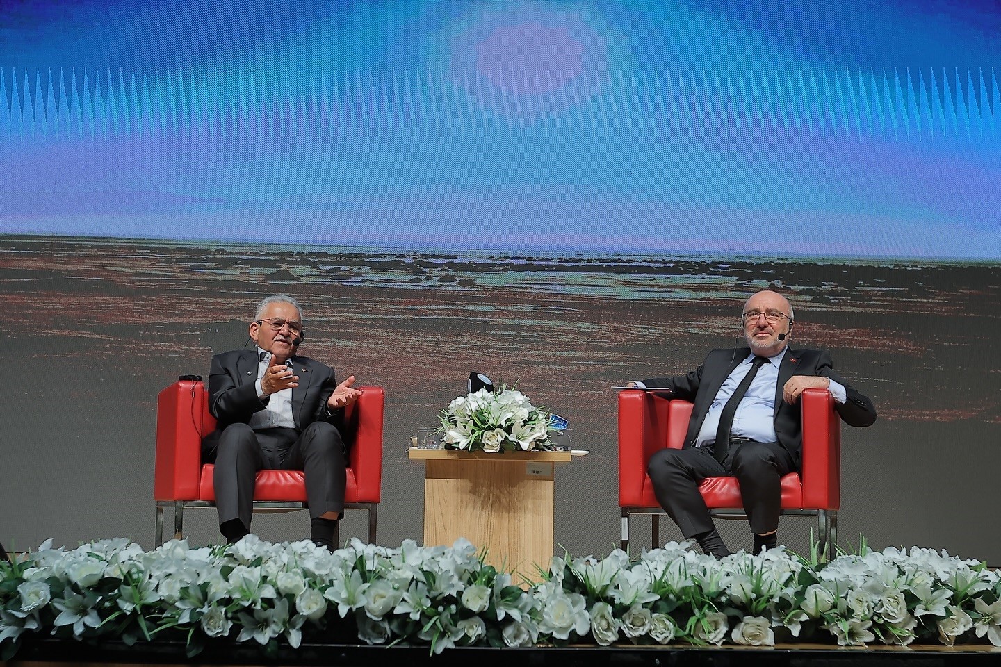 Başkan Büyükkılıç, Kayseri Üniversitesi’nde gençlerle buluştu
