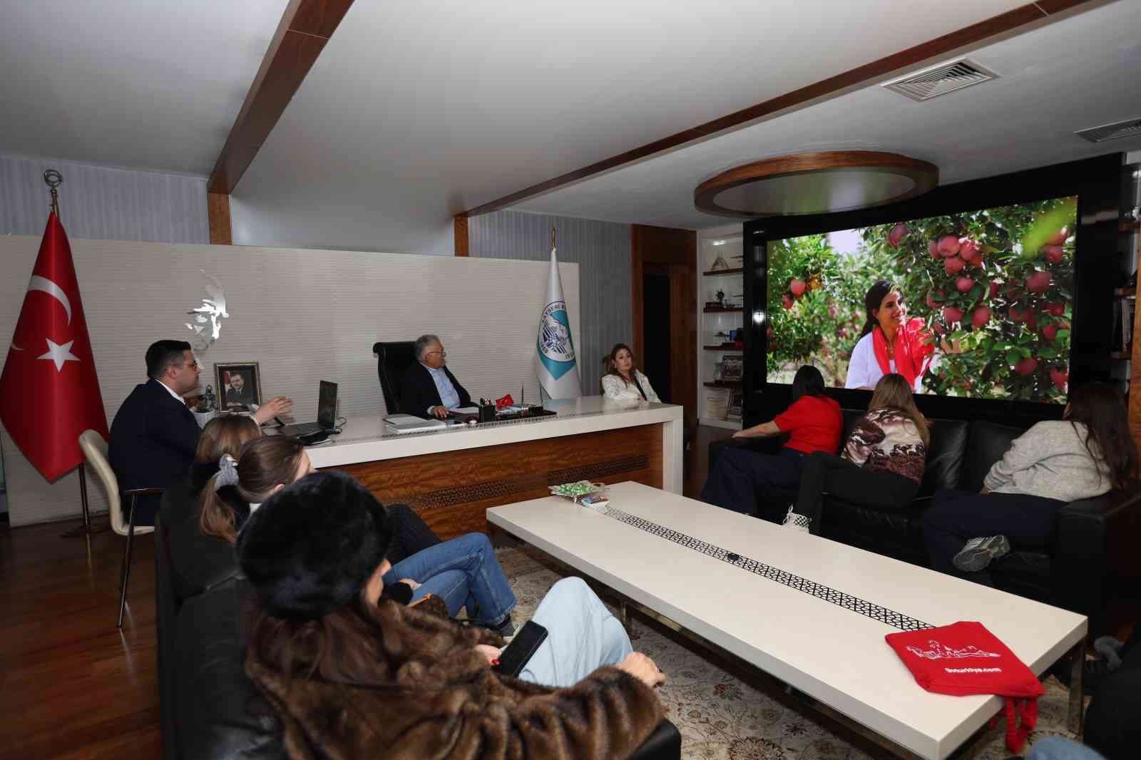 Başkan Büyükkılıç, Paris Büyükelçiliği Kültür ve Tanıtma Müşavirliği heyetini ağırladı
