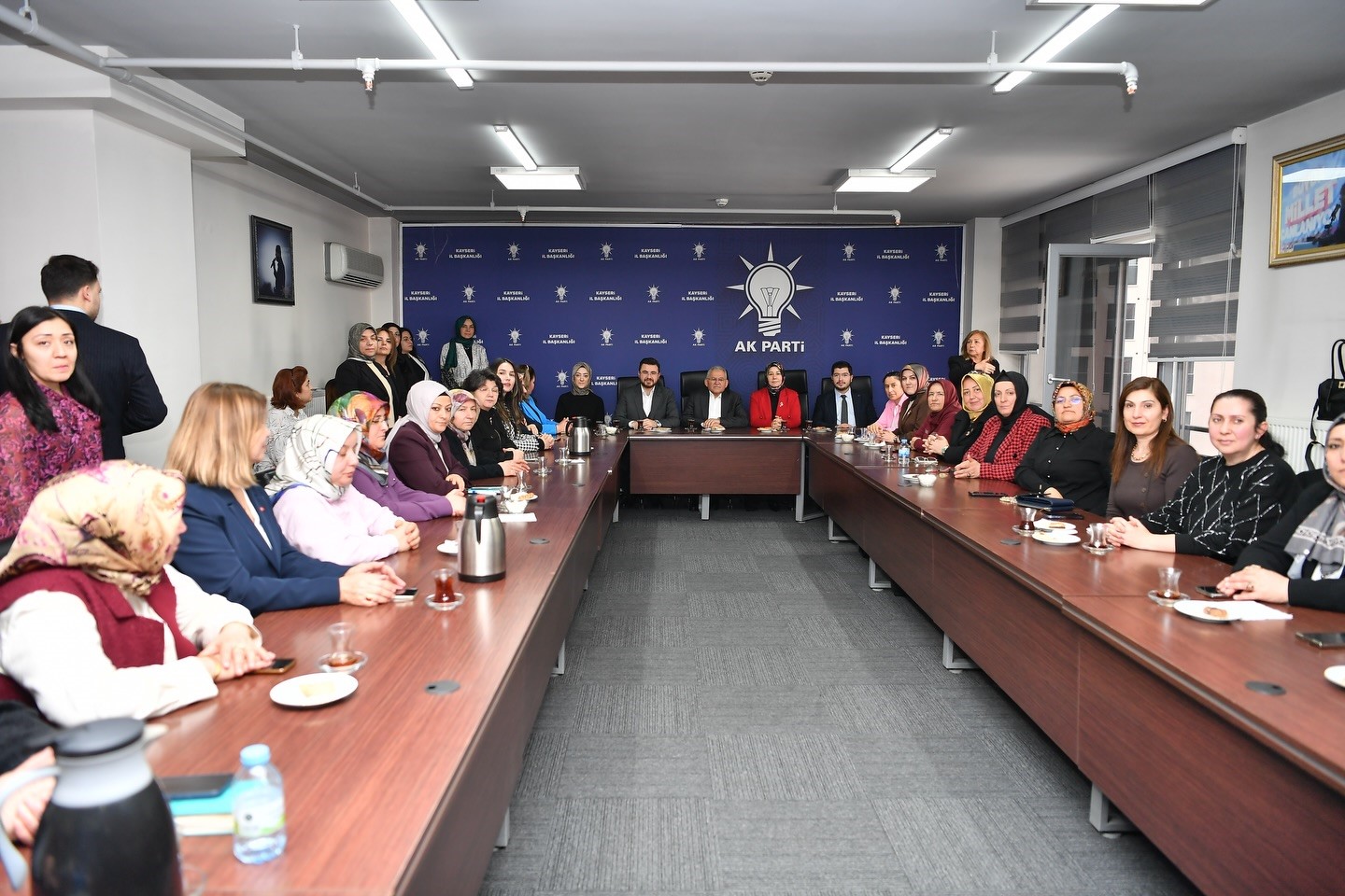 Başkan Büyükkılıç, Ramazan öncesinde istişare ve koordinasyon toplantılarına katıldı
Başkan Büyükkılıç, Ramazan öncesinde istişare ve koordinasyon toplantılarına katıldı