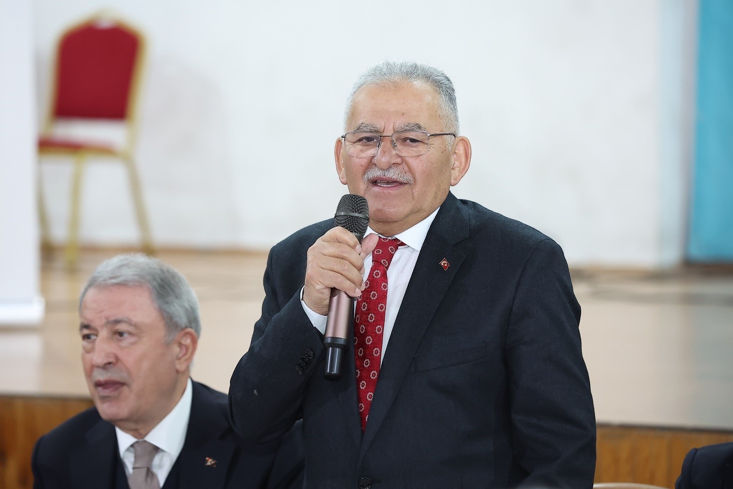 Başkan Büyükkılıç, Ramazan’ın bereketini iki ayrı iftarda vatandaşlarla paylaştı
