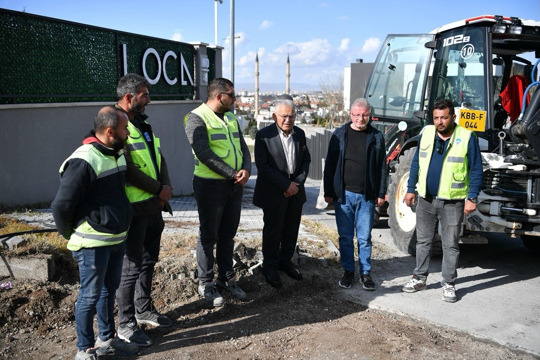 Başkan Büyükkılıç: "Şehrimizin ulaşım ağının konforu ve hizmet kalitesi artıyor"
