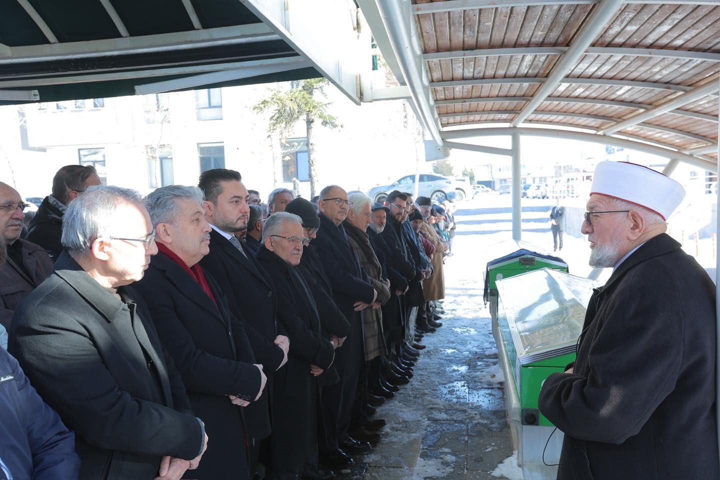 Başkan Büyükkılıç’tan Hacılar’da gönüllere dokunan ziyaret
