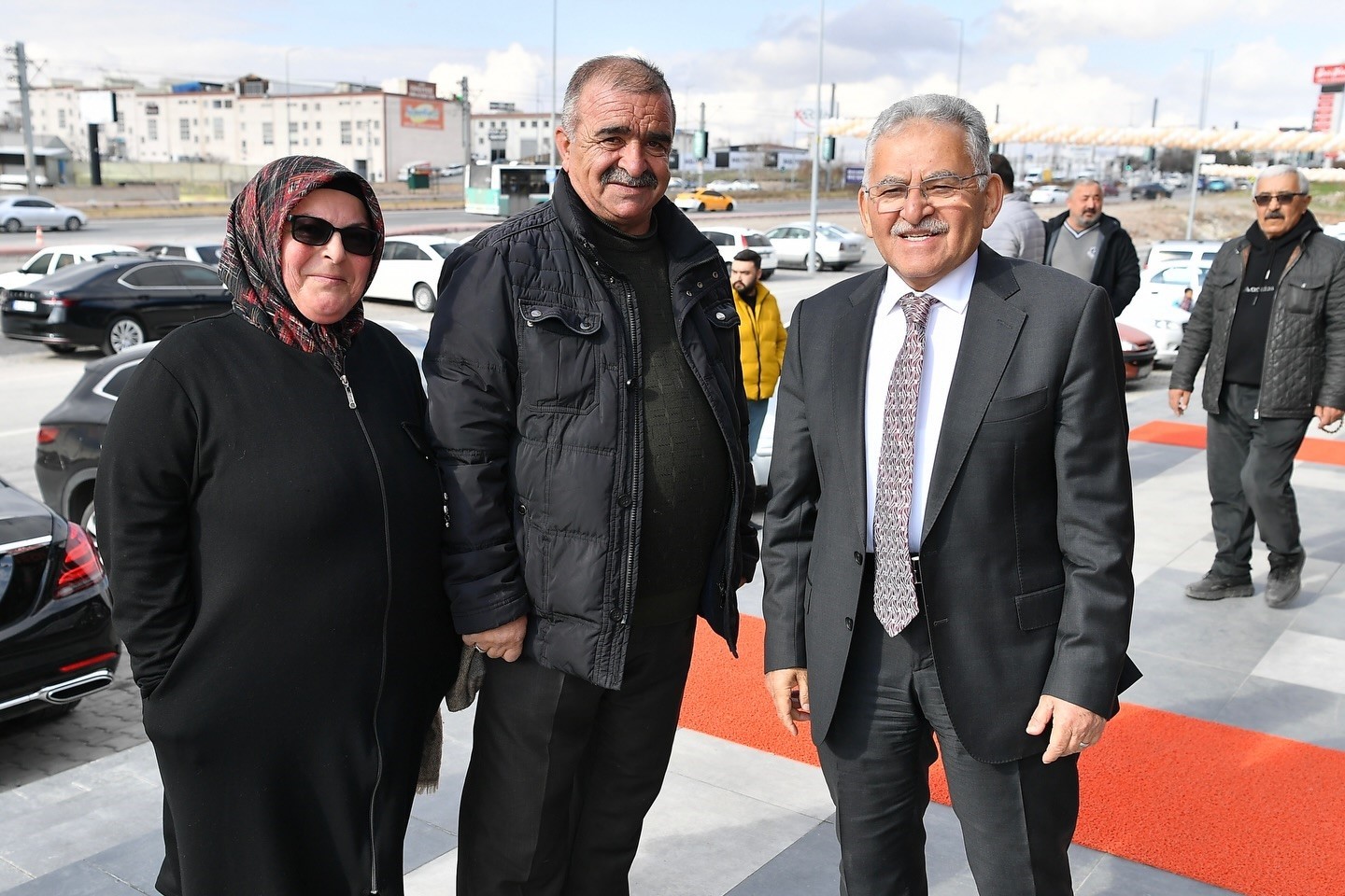 Başkan Büyükkılıç’tan Ramazan’a esnaf ve vatandaşla gönül köprüsü
Başkan Büyükkılıç’tan Ramazan’a esnaf ve vatandaşla gönül köprüsü