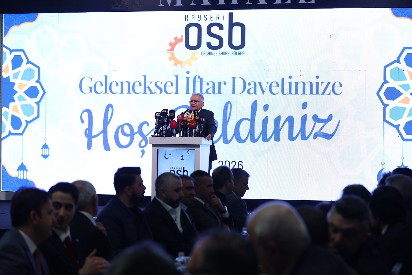 Başkan Büyükkılıç’tan sanayicilere güçlü mesaj: Birlikte üreten Kayseri
Başkan Büyükkılıç’tan sanayicilere güçlü mesaj: Birlikte üreten Kayseri