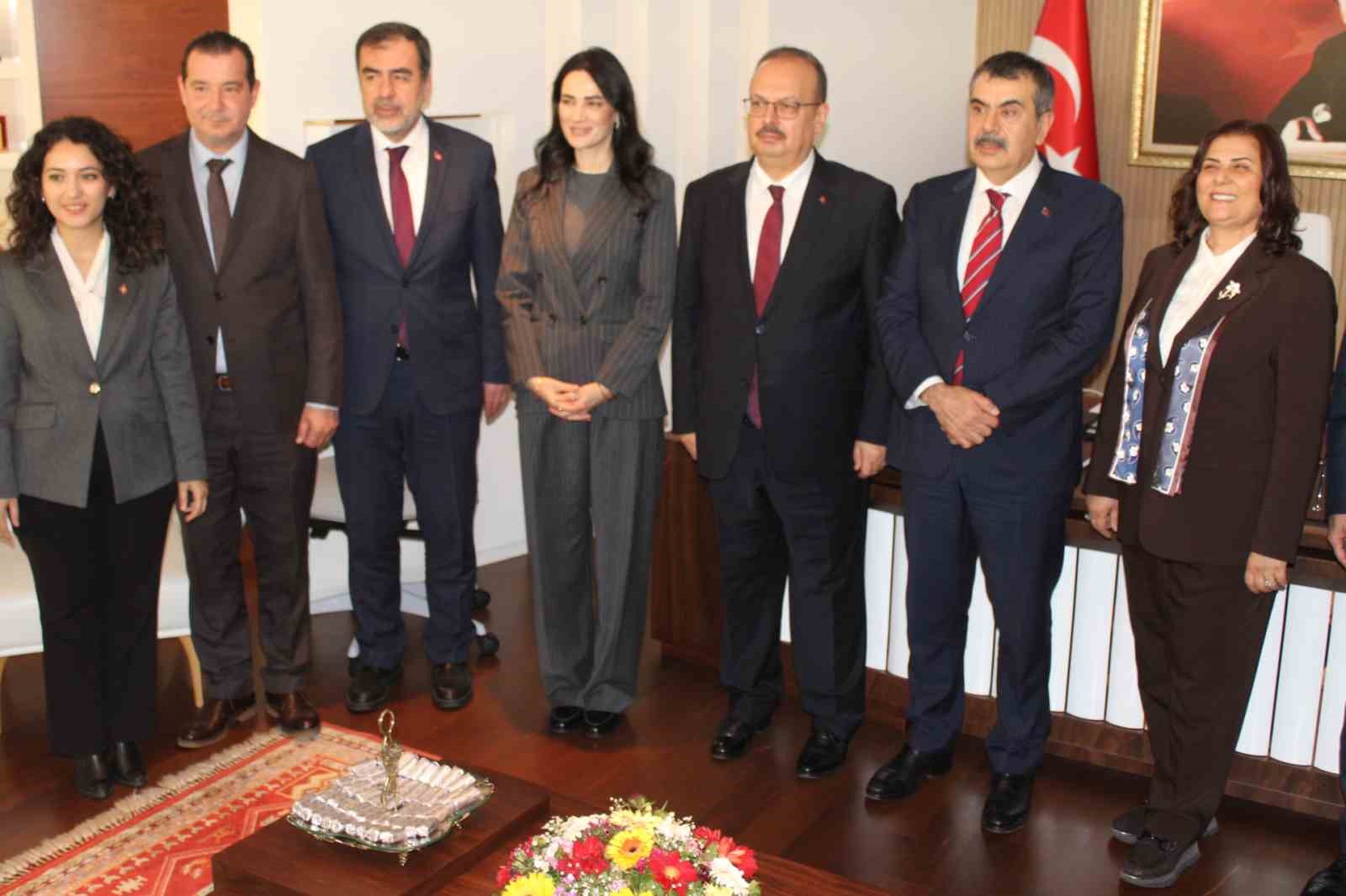 Başkan Çerçioğlu, Bakan Tekin’i ağırladı
