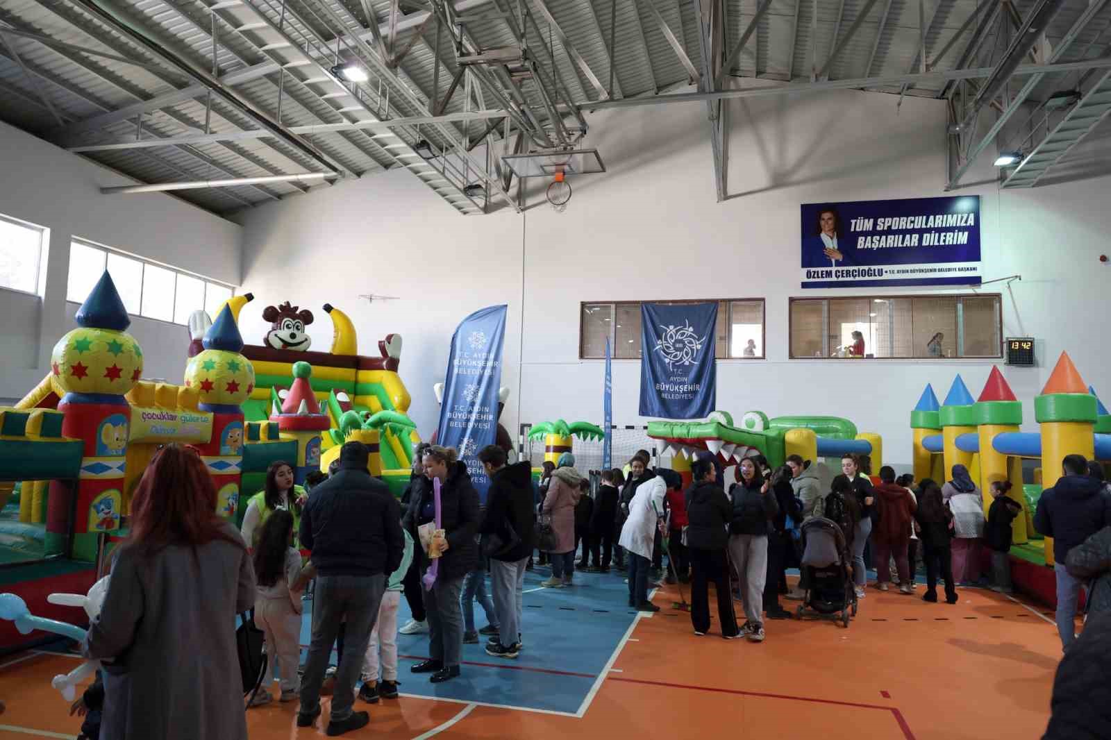 Başkan Çerçioğlu Nazilli’de çocukları Yarıyıl Karne Şenliği ile buluşturdu
