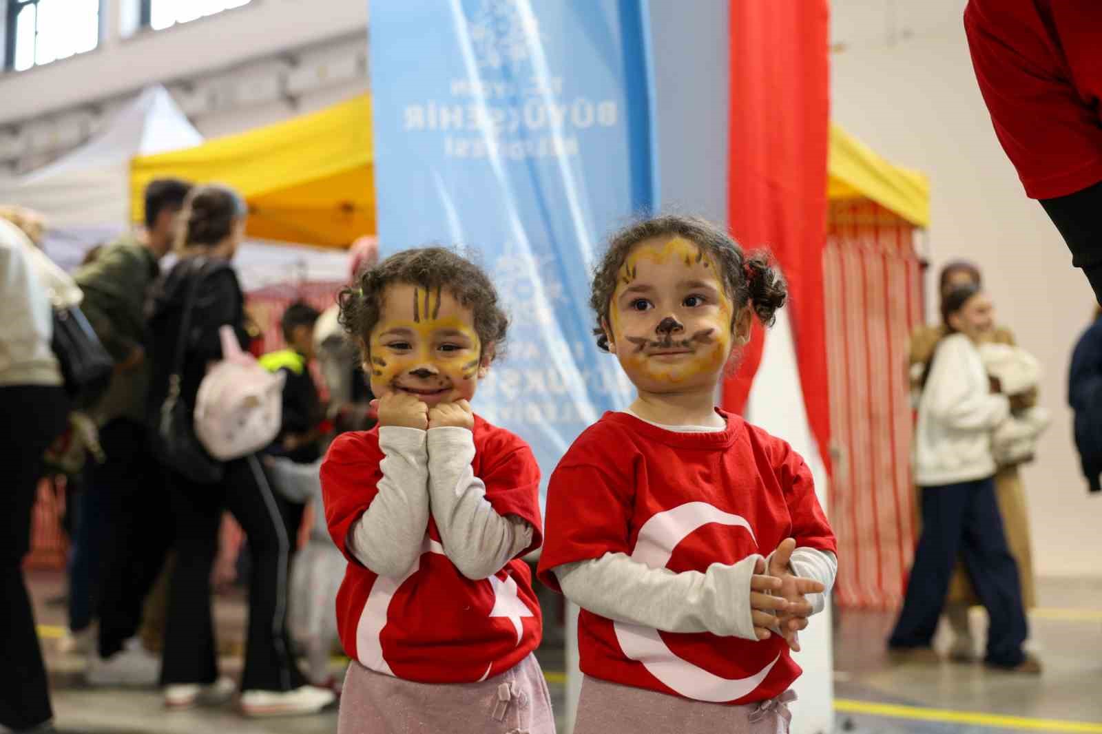 Başkan Çerçioğlu’ndan çocuklara 23 Nisan hediyesi
