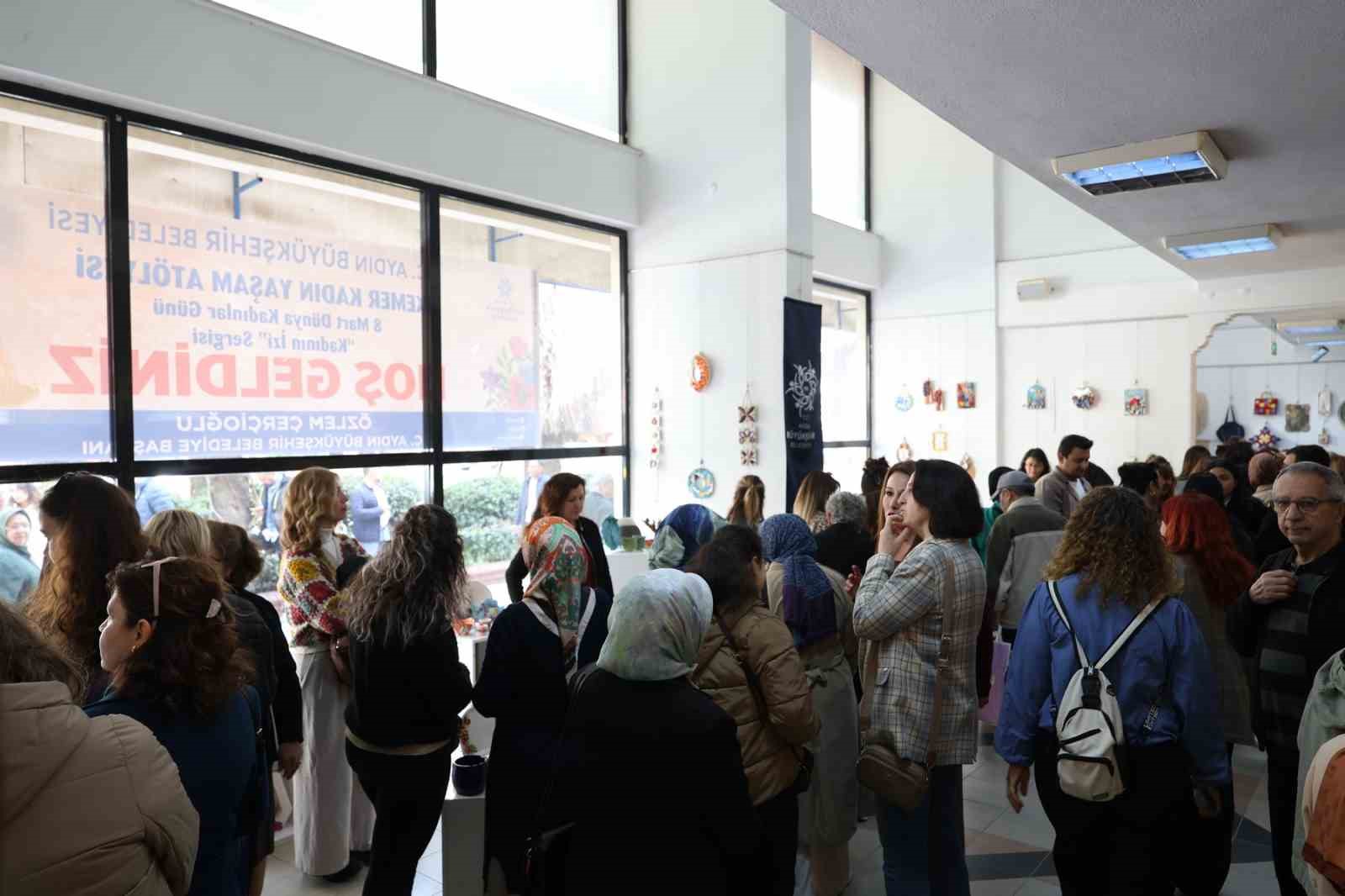 Başkan Çerçioğlu’ndan Dünya Kadınlar Günü dolayısıyla ’Kadının İzi’ sergisi
