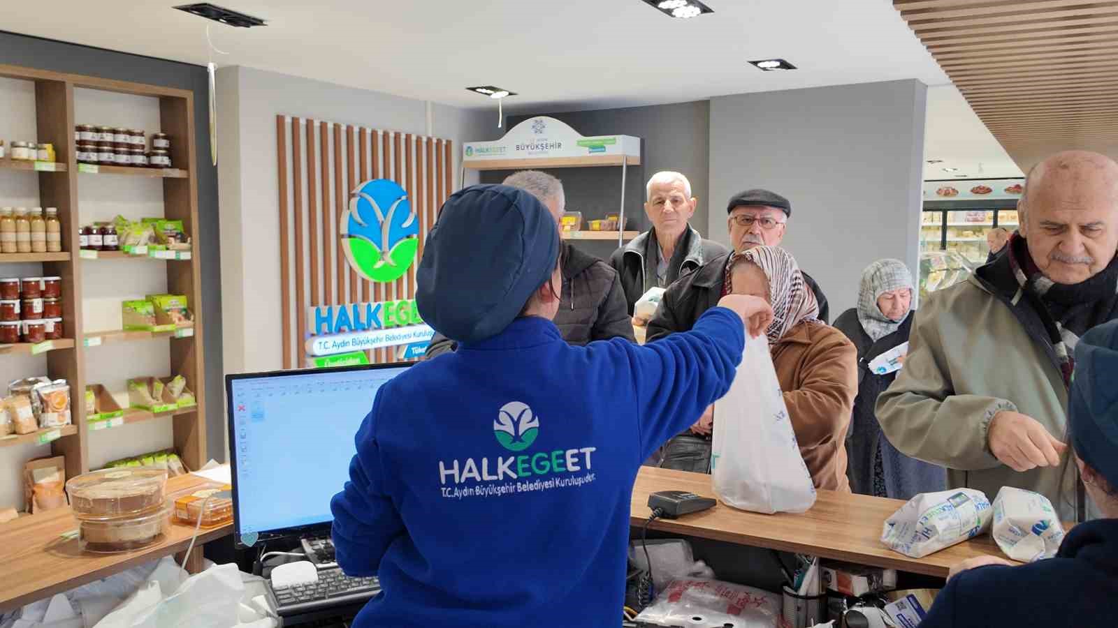 Başkan Çerçioğlu’ndan Ramazan Bayramı öncesi Halk Ege Et şubelerinde indirim
