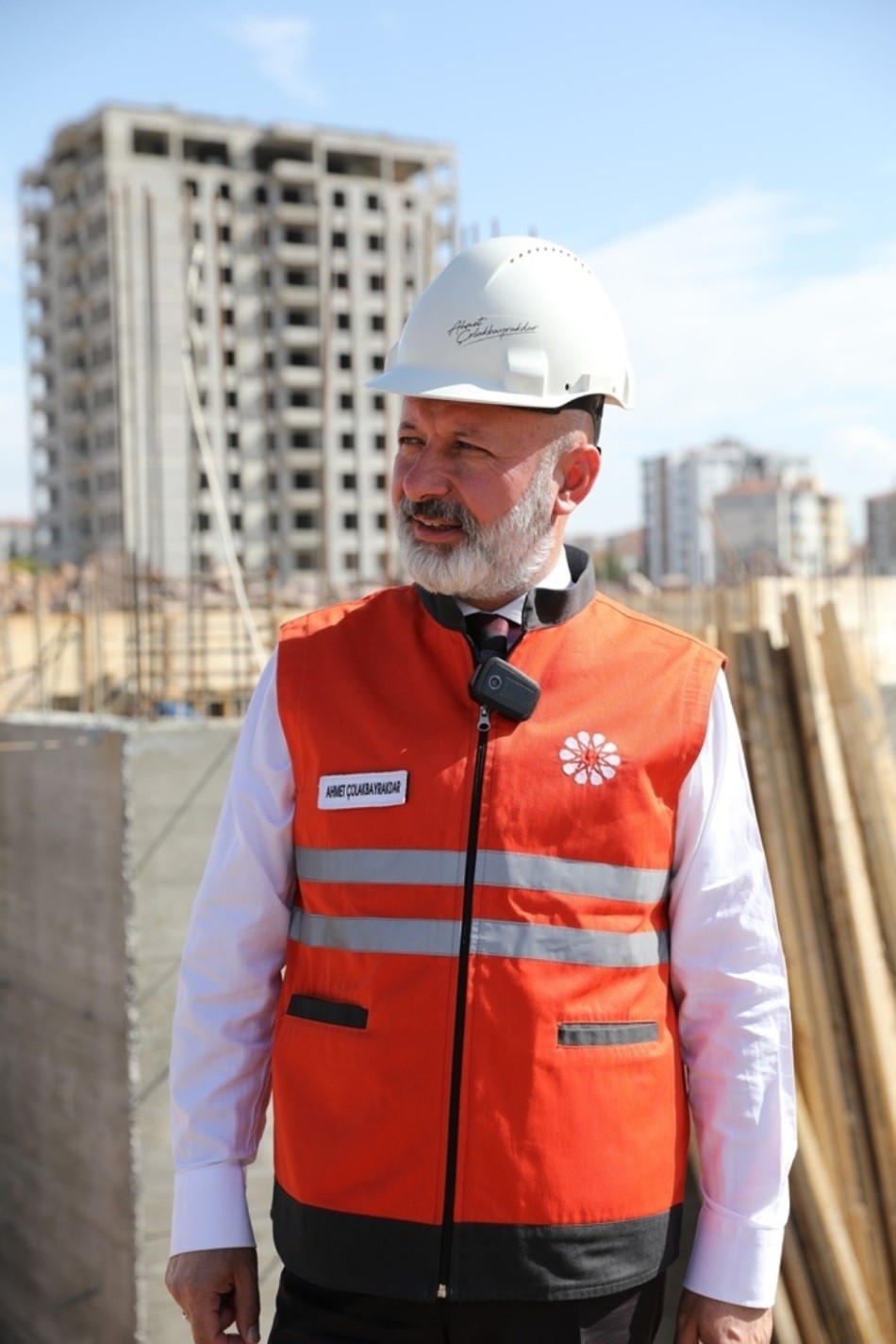 Başkan Çolakbayrakdar: "7 bin 562 sosyal konut şehrimize ve tüm hemşehrilerime hayırlı olsun"
