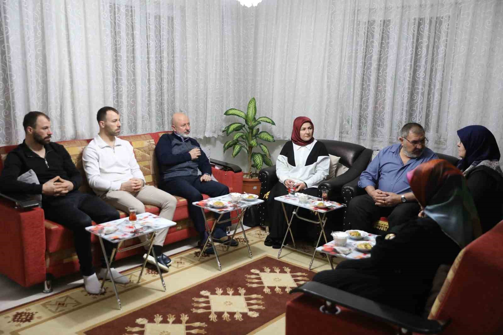 Başkan Çolakbayrakdar: "Aziz şehitlerimiz asla unutulmayacak, emanetleri başımızın tacıdır"
