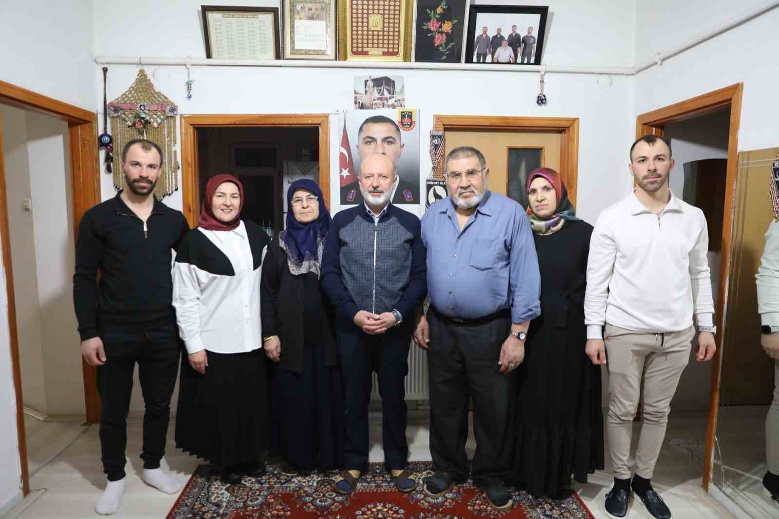 Başkan Çolakbayrakdar: "Aziz şehitlerimiz asla unutulmayacak, emanetleri başımızın tacıdır"
