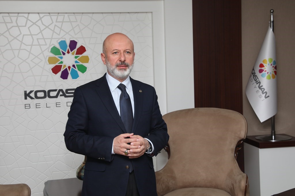 Başkan Çolakbayrakdar: "Bayram, gönüllerin buluştuğu en güzel zamandır"
