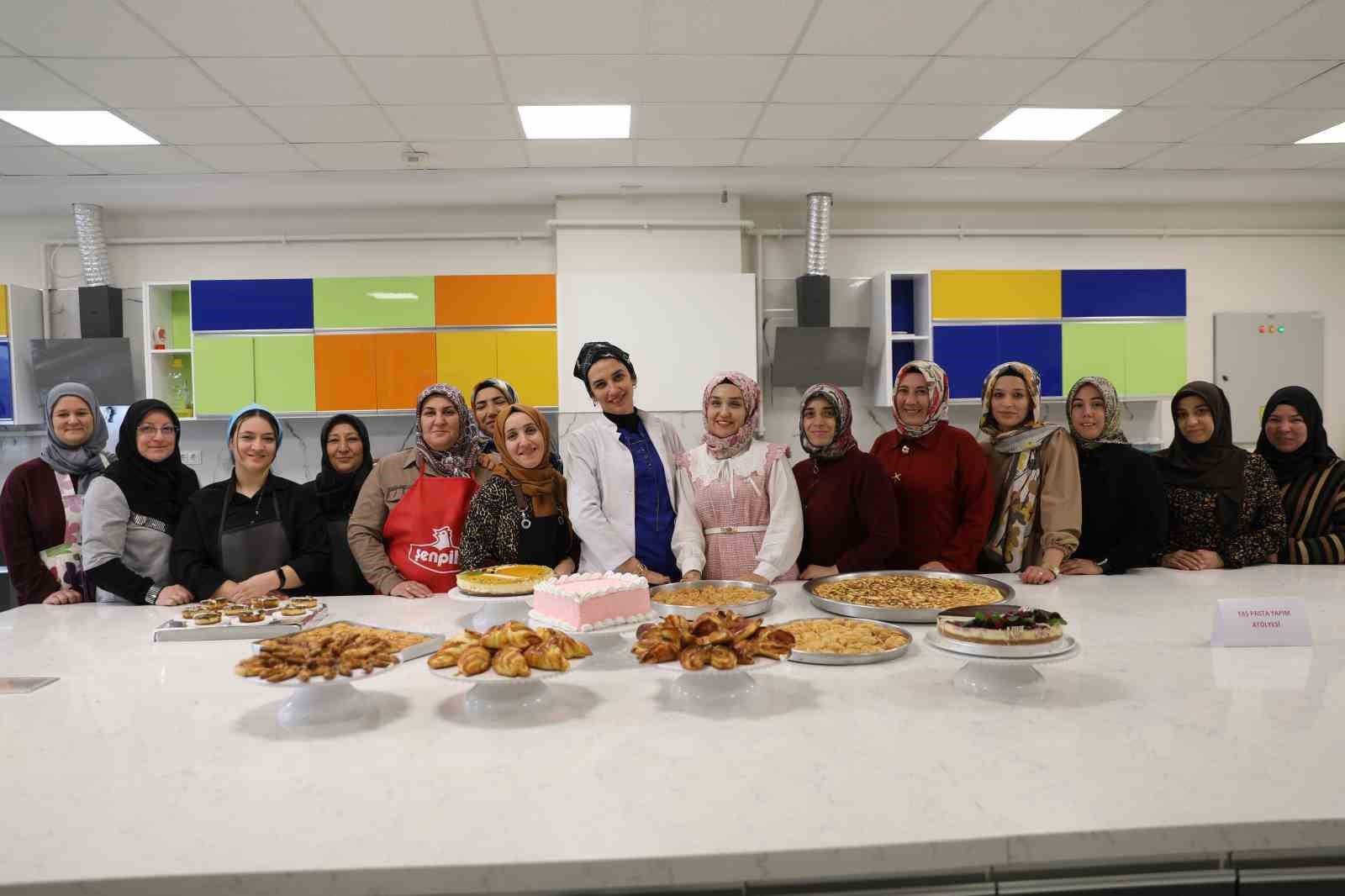 Başkan Çolakbayrakdar: "Hanım kardeşlerimiz Kocasinan Akademi’de üretiyor, kazanıyor"
