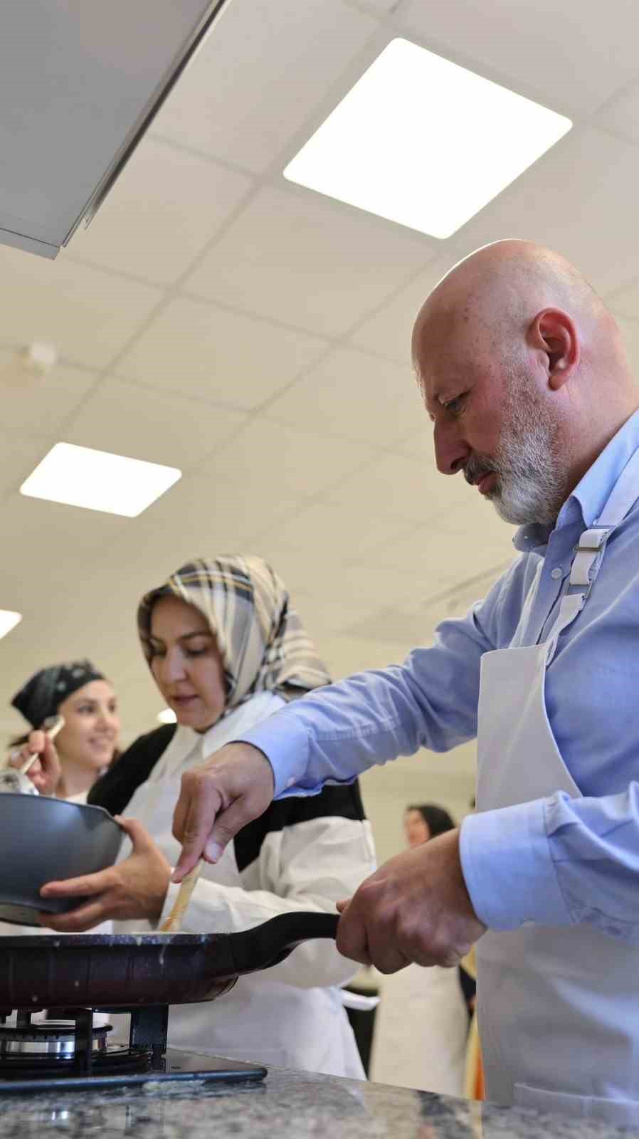 Başkan Çolakbayrakdar: "Hanım kardeşlerimiz Kocasinan Akademi’de üretiyor, kazanıyor"
