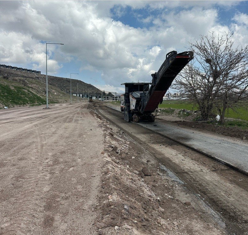 Başkan Çolakbayrakdar: "Her sokağa konfor, her mahalleye değişim getiriyoruz"
