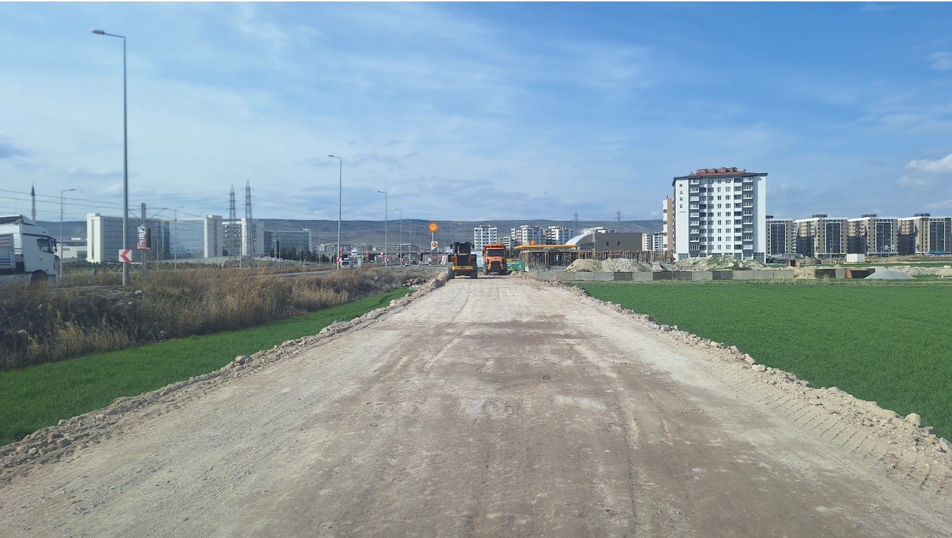 Başkan Çolakbayrakdar: "Her sokağa konfor, her mahalleye değişim getiriyoruz"
