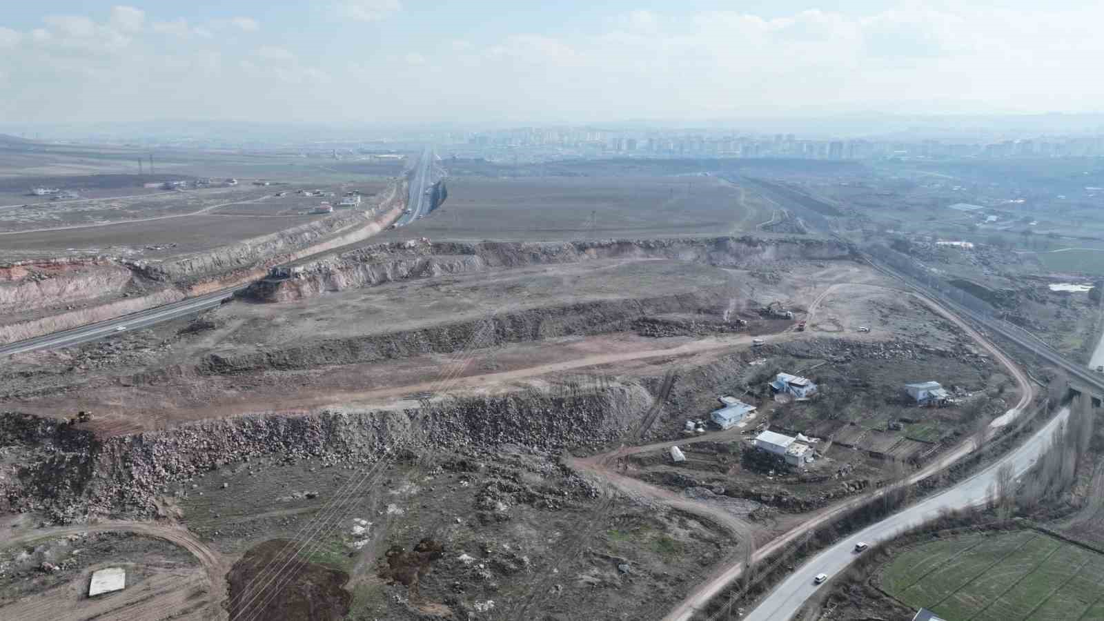 Başkan Çolakbayrakdar, "Kendi elektriğimizi üreterek milli gelire büyük katkı sağlayacağız"
