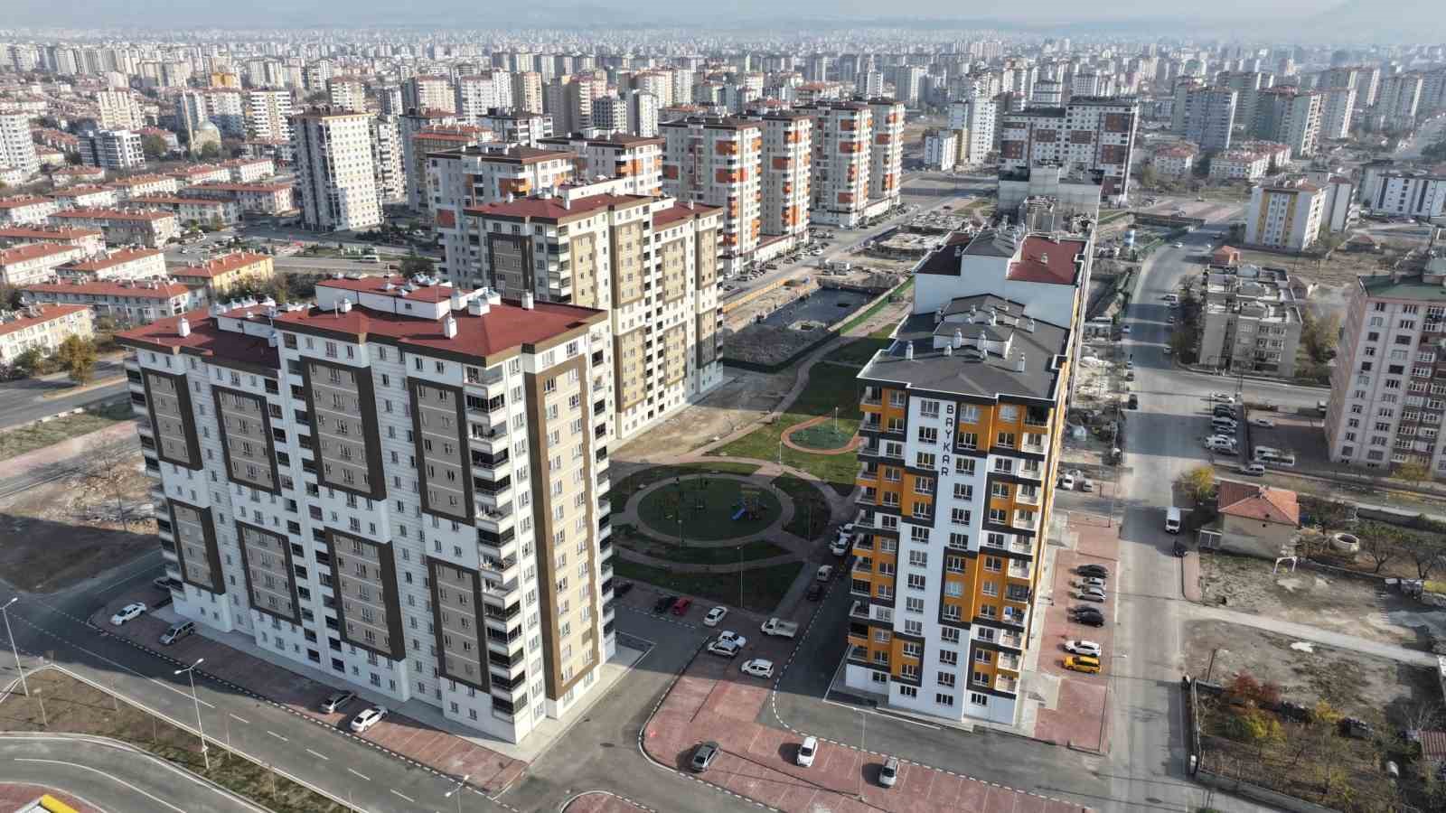 Başkan Çolakbayrakdar "Kocasinan, insan odaklı hizmetlerle altın çağını yaşıyor"
