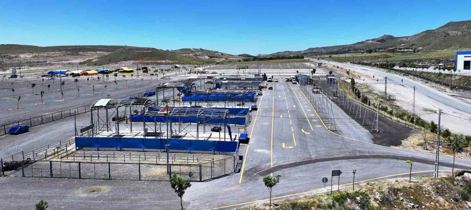 Başkan Çolakbayrakdar: "Kurban hizmetinde öncü, Türkiye’de sayılı belediyeyiz"
