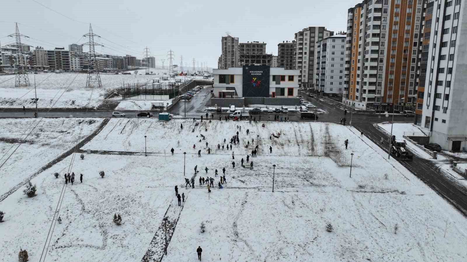 Başkan Çolakbayrakdar: "Modern araçlarımızla Kocasinan’ın her noktasındayız"
