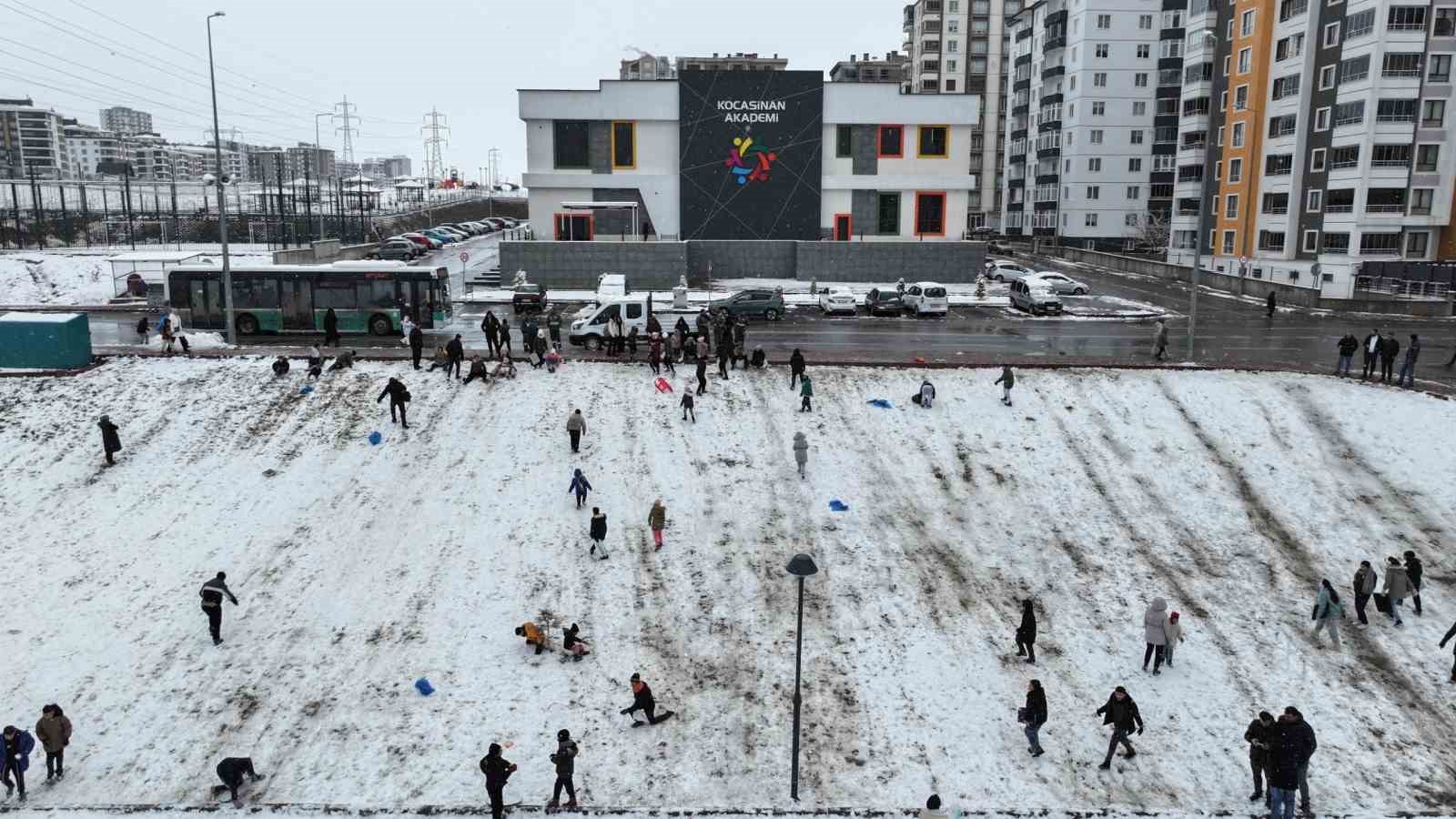 Başkan Çolakbayrakdar: "Modern araçlarımızla Kocasinan’ın her noktasındayız"
