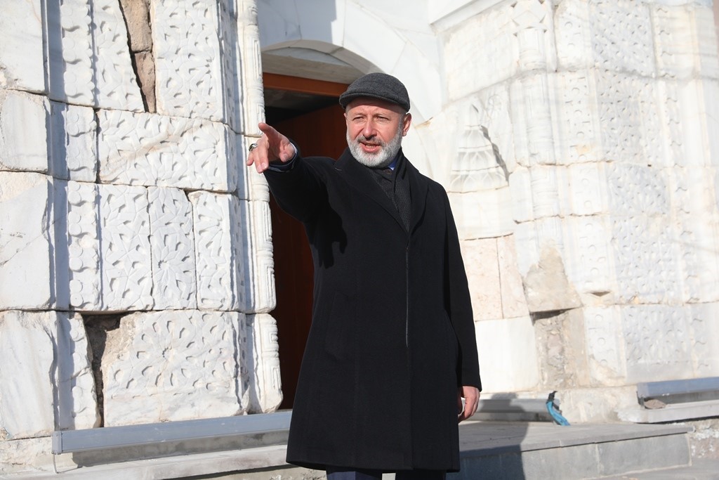 Başkan Çolakbayrakdar: "Ödüllü tarih projelerimiz, Kayseri’nin ilk medresesiyle tanışacak"
Başkan Çolakbayrakdar: "Ödüllü tarih projelerimiz, Kayseri’nin ilk medresesiyle tanışacak"