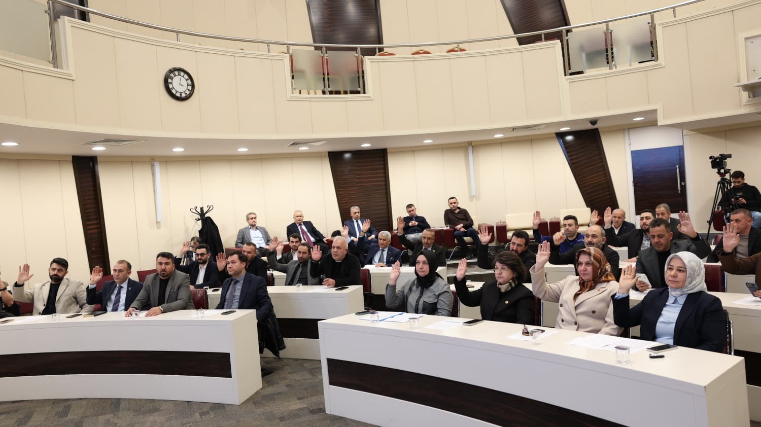 Başkan Çolakbayrakdar: "Şehrimizi geleceğe taşıyacak bir vizyonla çalışıyoruz"
