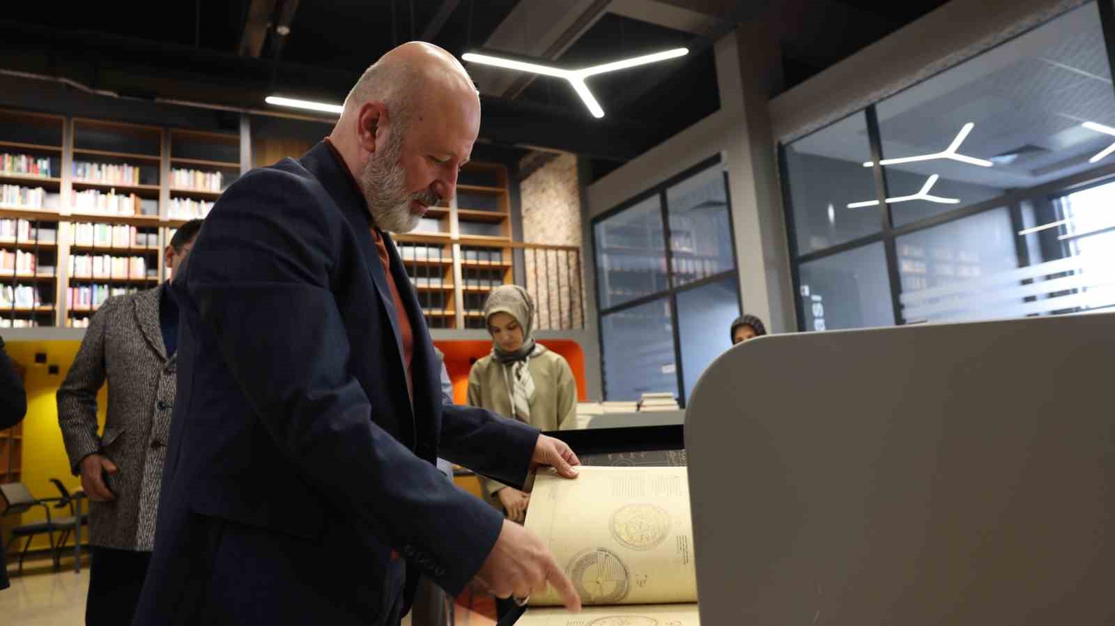 Başkan Çolakbayrakdar: "Sinan Kütüphaneleri’yle okuyan bir nesil yetişmesine katkı sunuyoruz"
